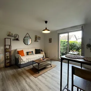 https://toulouse-rangueil-terrasse-piscine.midi-pyreneeshotels.com